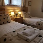 Cosy 2-bedroom In The District באונס-און-ווינדרמיר