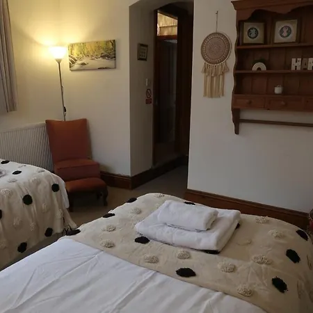 Cosy 2-bedroom In The District Holiday home *