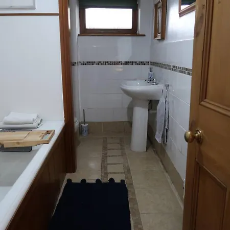 Cosy 2-bedroom In The District * Bowness-on-Windermere